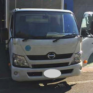 トラック正面画像